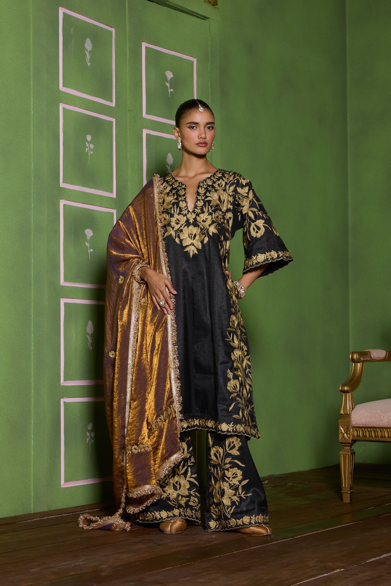 Black Tilla Embroidered Tissue Kalidaar Pheran Set with Flared Pants & Embroidered Tissue Dupatta