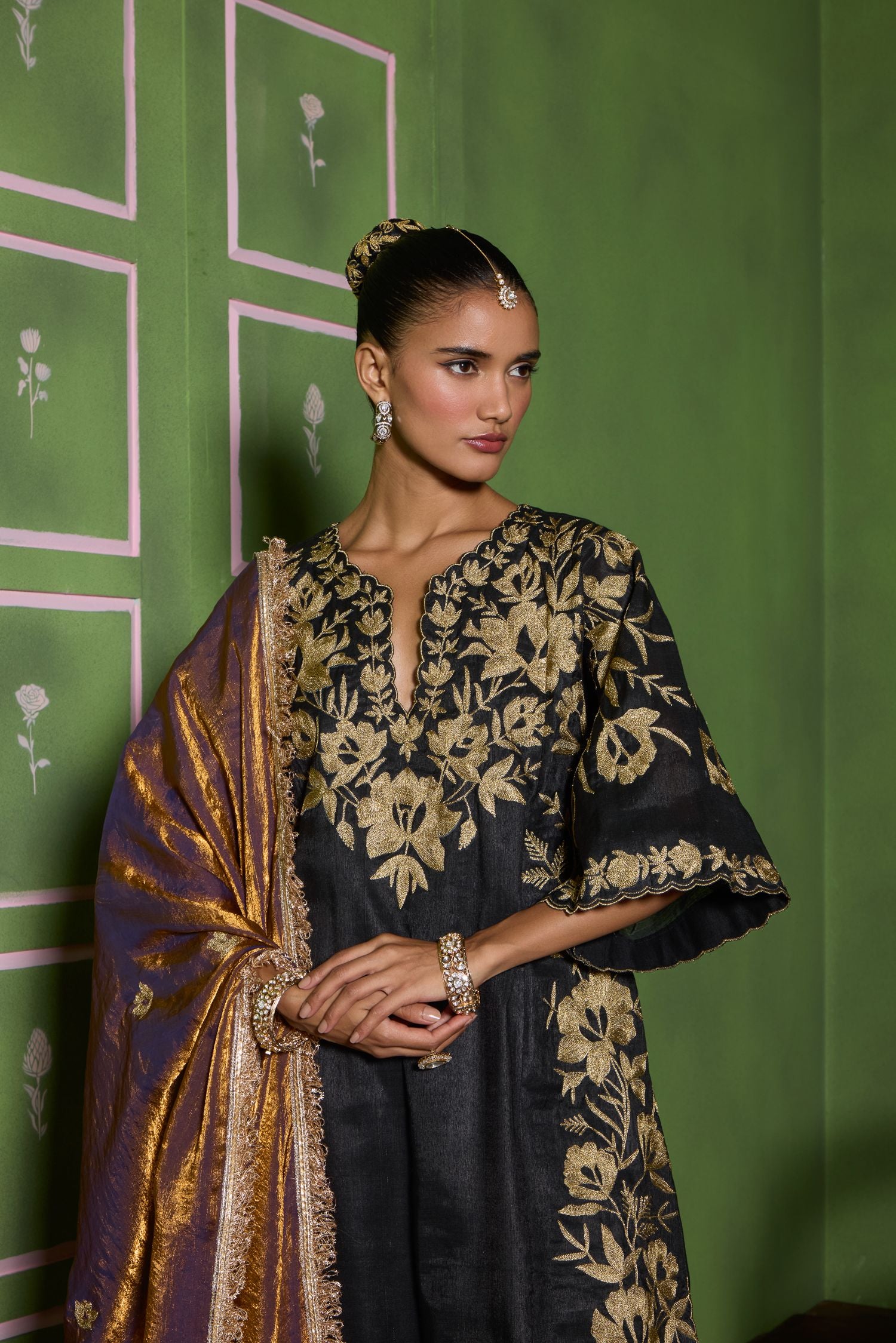 Black Tilla Embroidered Tissue Kalidaar Pheran Set with Flared Pants & Embroidered Tissue Dupatta