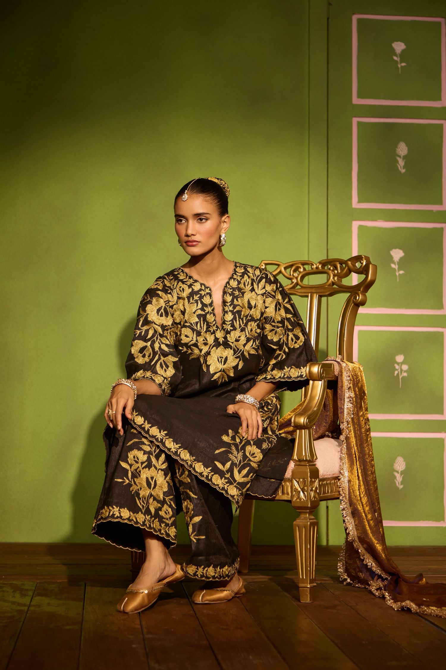 Black Tilla Embroidered Tissue Kalidaar Pheran Set with Flared Pants & Embroidered Tissue Dupatta