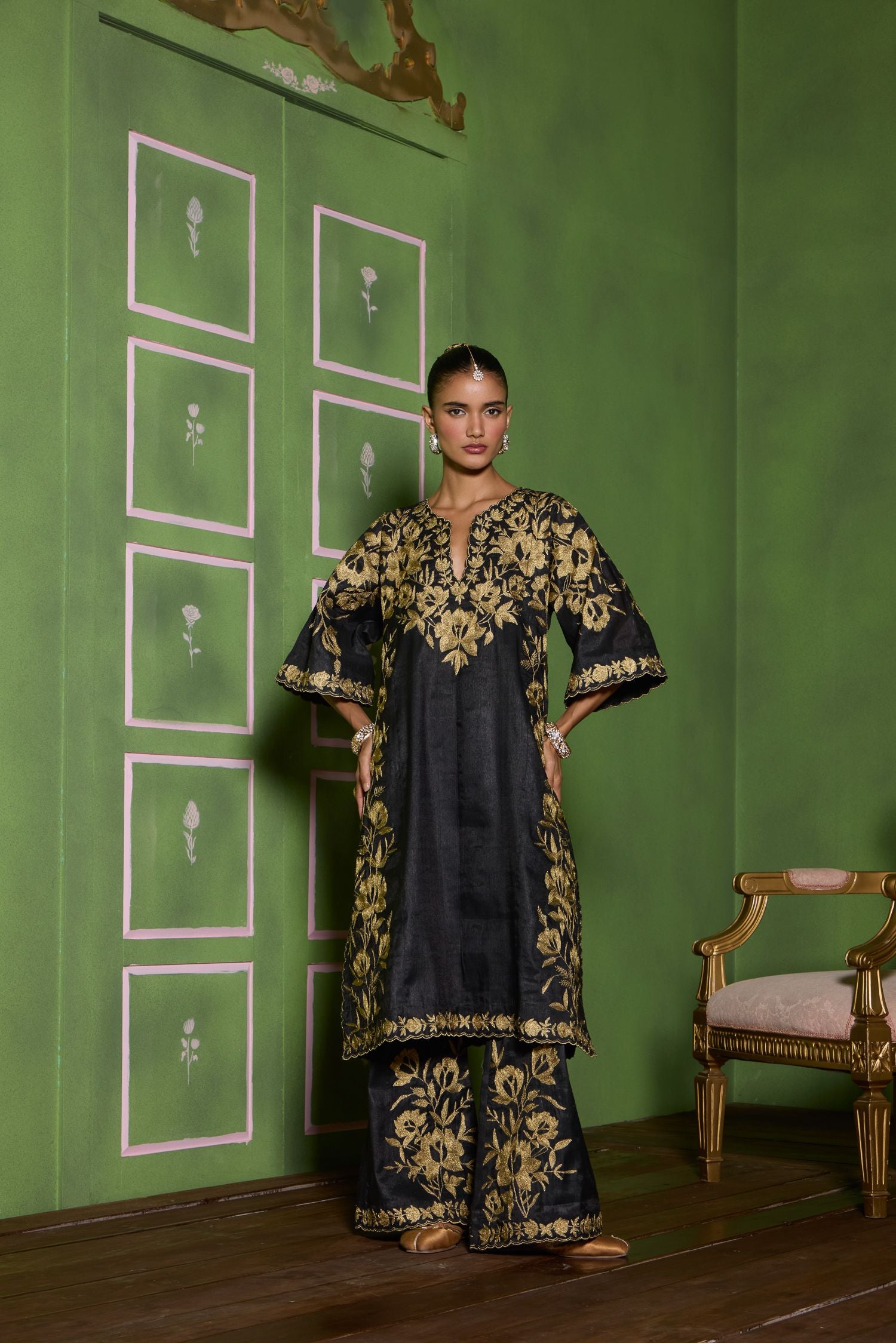Black Tilla Embroidered Tissue Kalidaar Pheran Set with Flared Pants & Embroidered Tissue Dupatta
