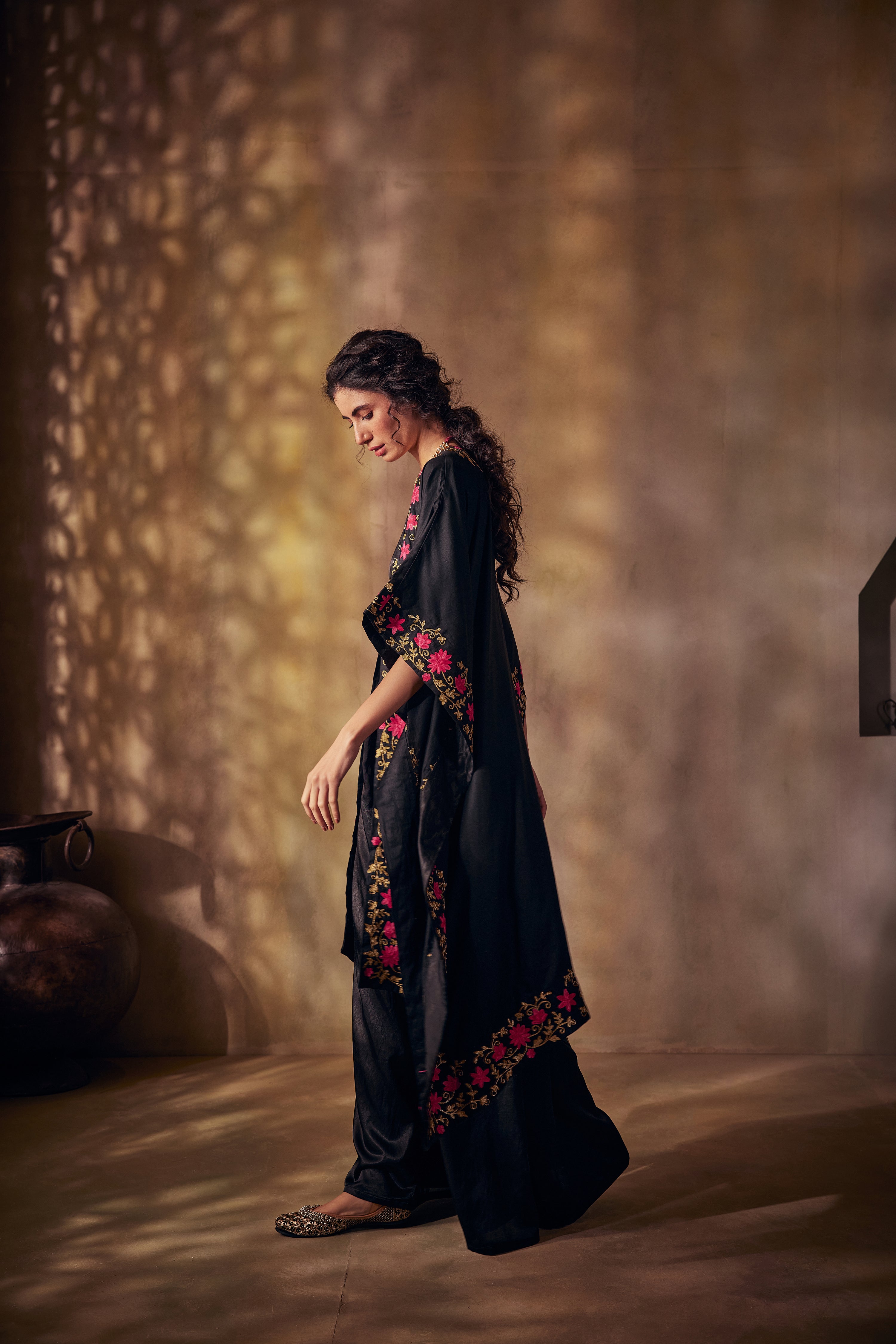 Black Gold & Aari Cape Set