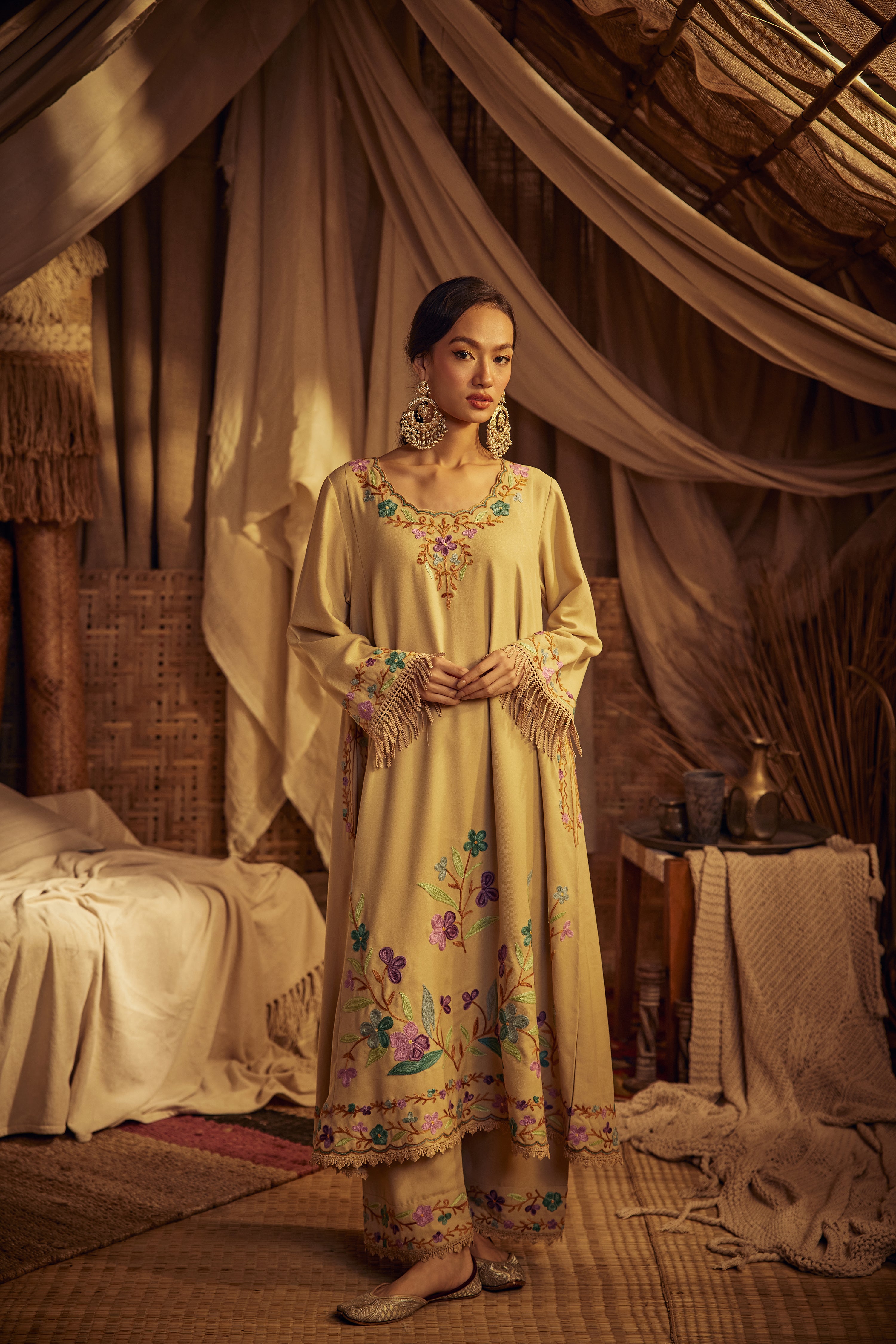 Gul Kalidaar Pheran Set