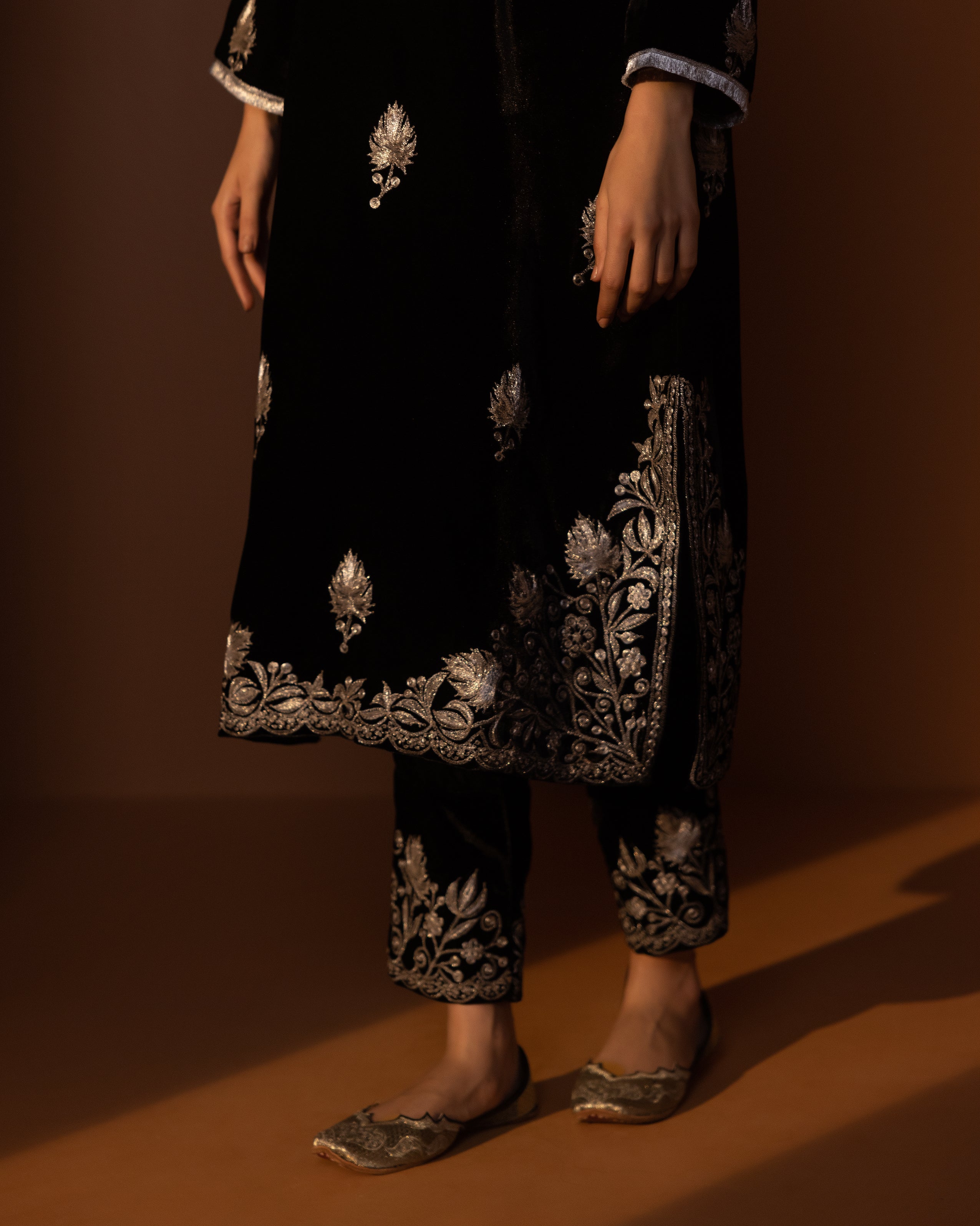 Black Raeshmi Silk Velvet Kurta Set