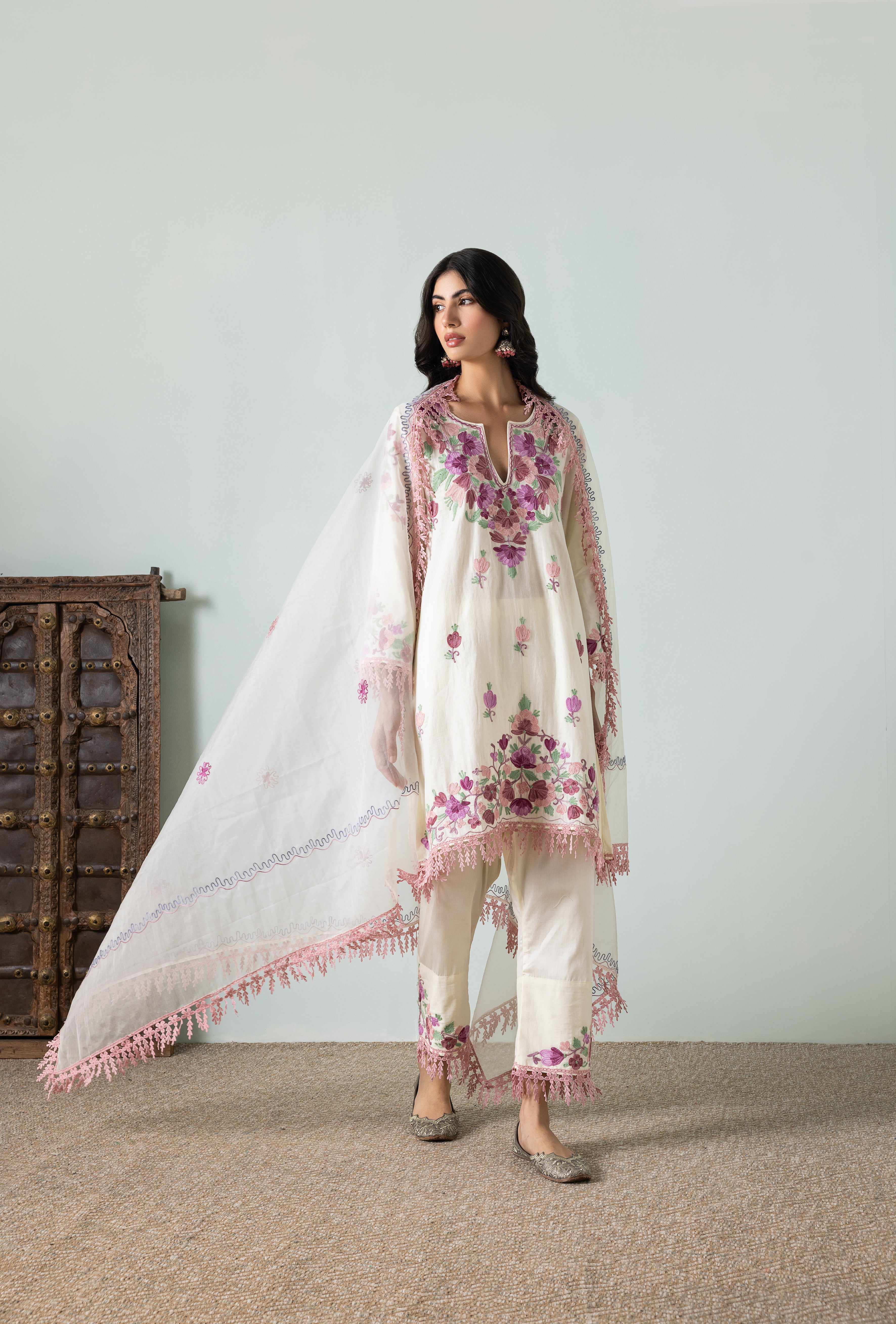 Cream Shades of Pink Cotton Pheran Set