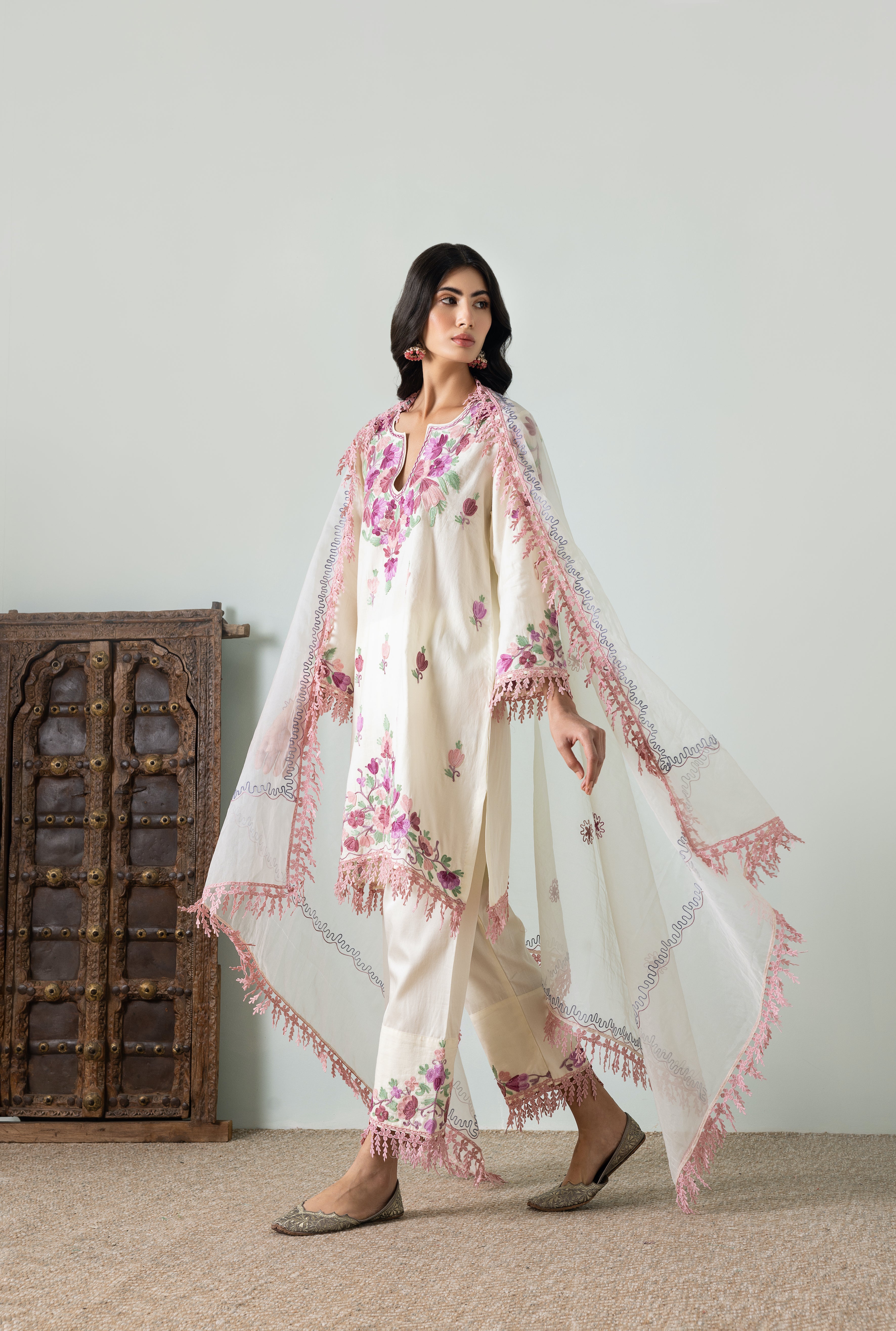 Cream Shades of Pink Cotton Pheran Set