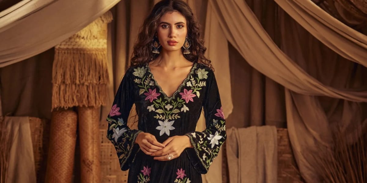 10 Best Kashmiri Dresses for a Chic Winter Wardrobe