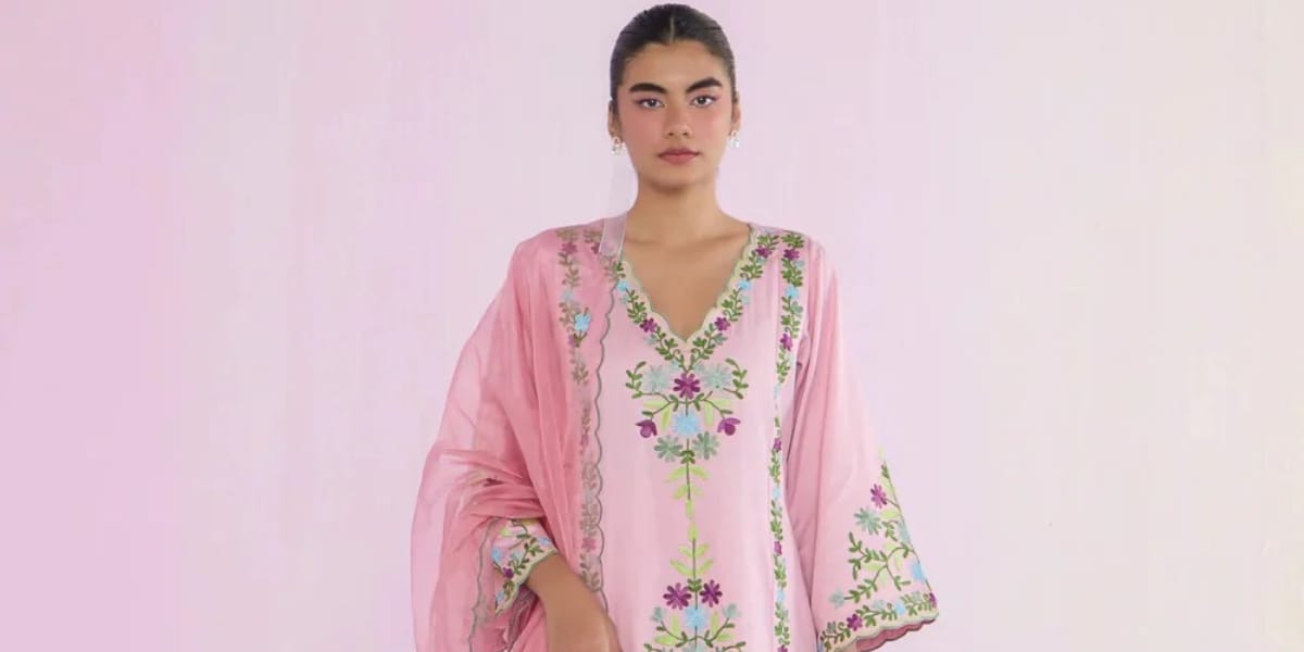 10 Must-Have Embroidered Kurta Sets for Women to Wear at Wedding