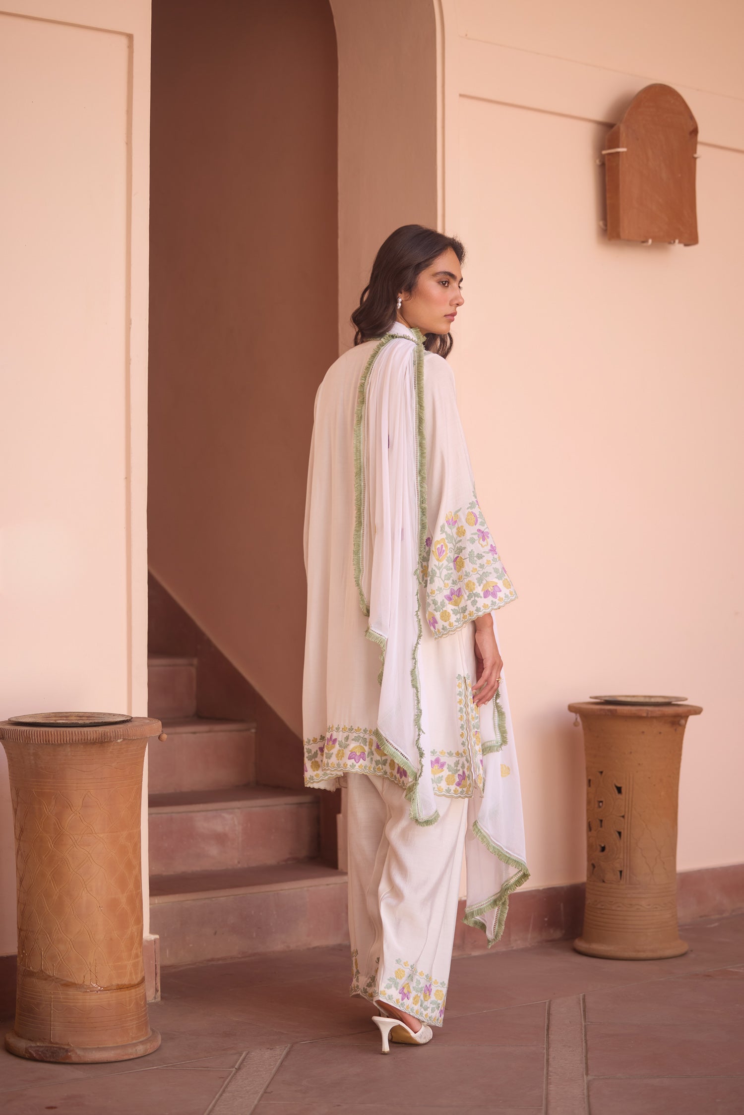 White Meadow Short Aari Pheran Set with Farshi Salwar