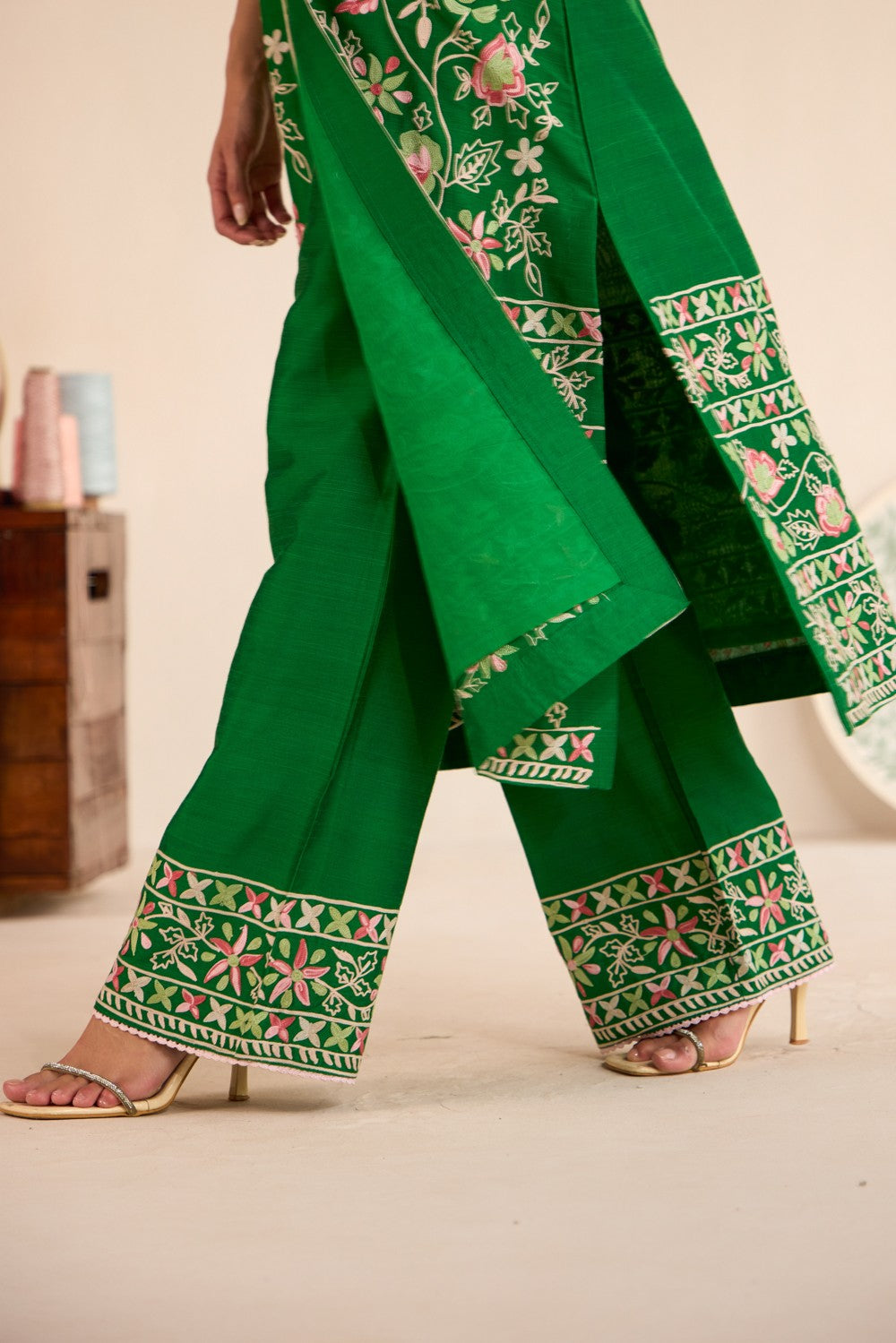 Emerald Green Aari Embroidered Jaal Jacket Set with Inner & Pants