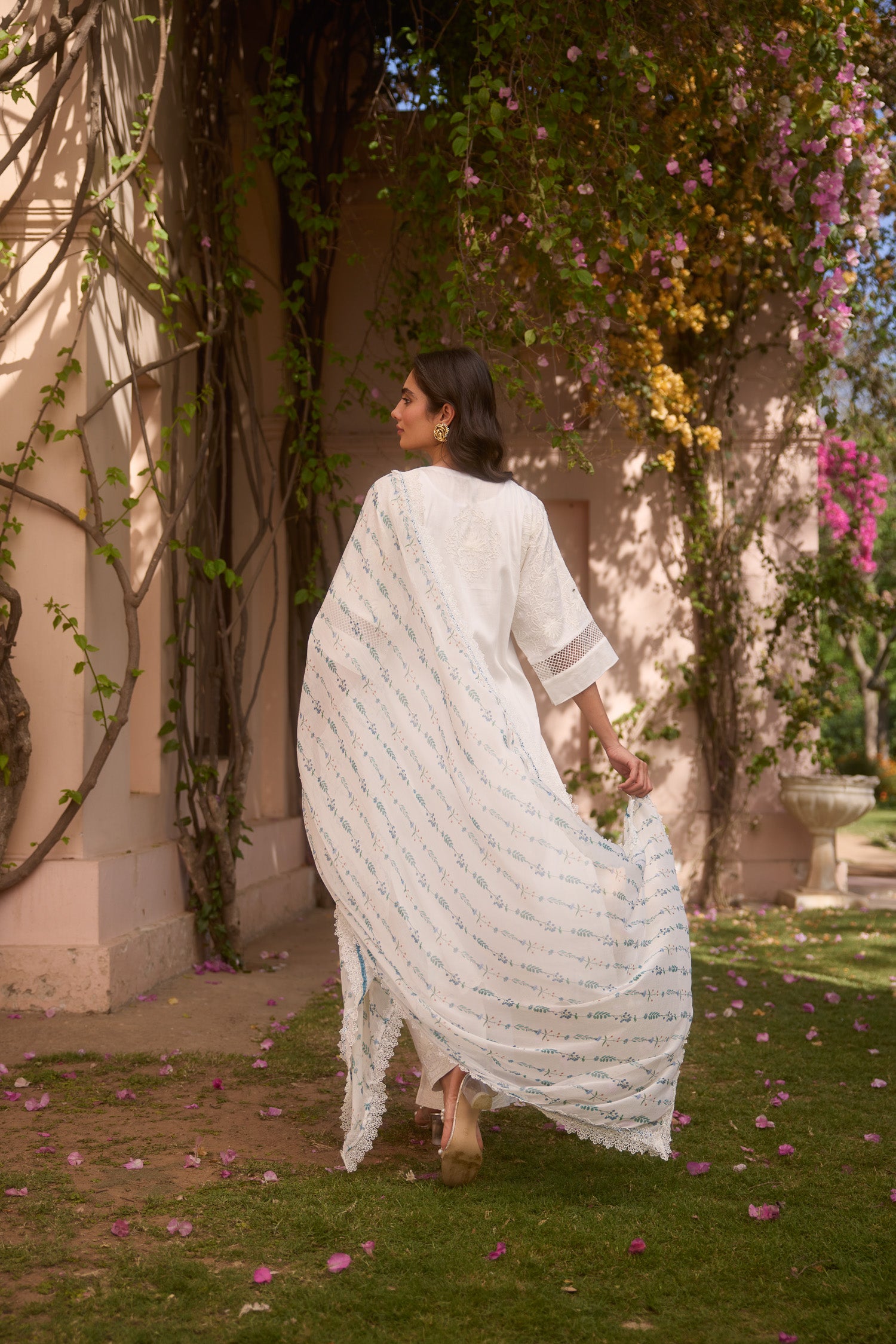 White Daze Cotton Aari Pheran Set