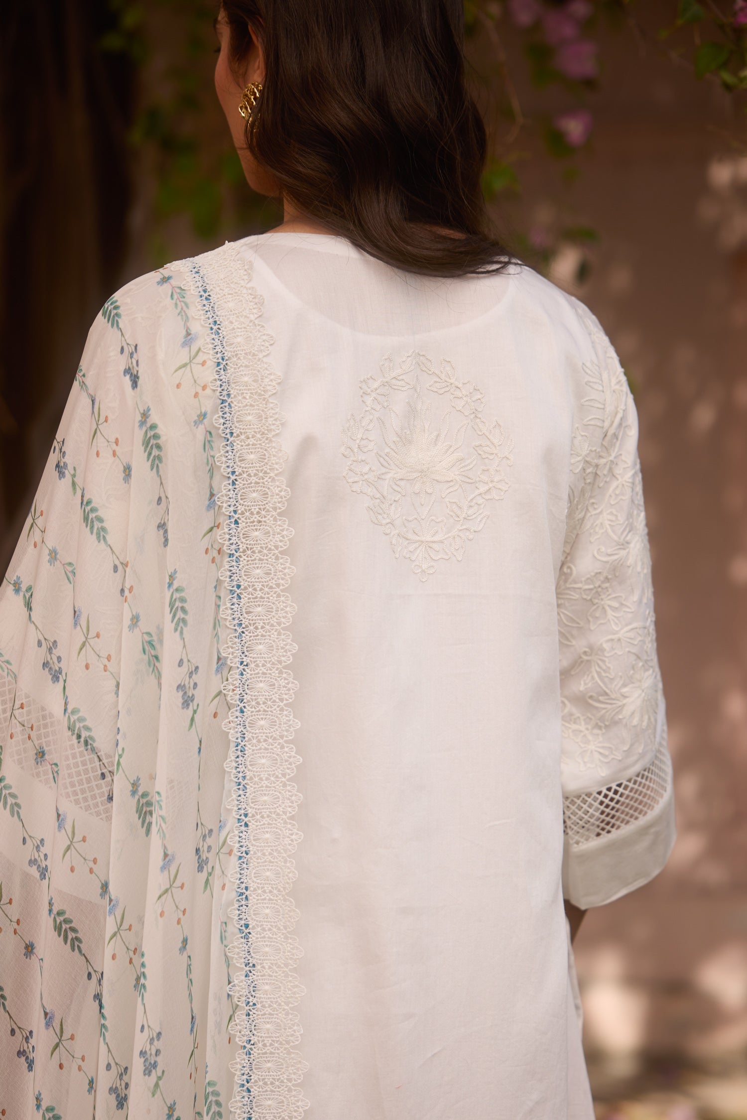 White Daze Cotton Aari Pheran Set