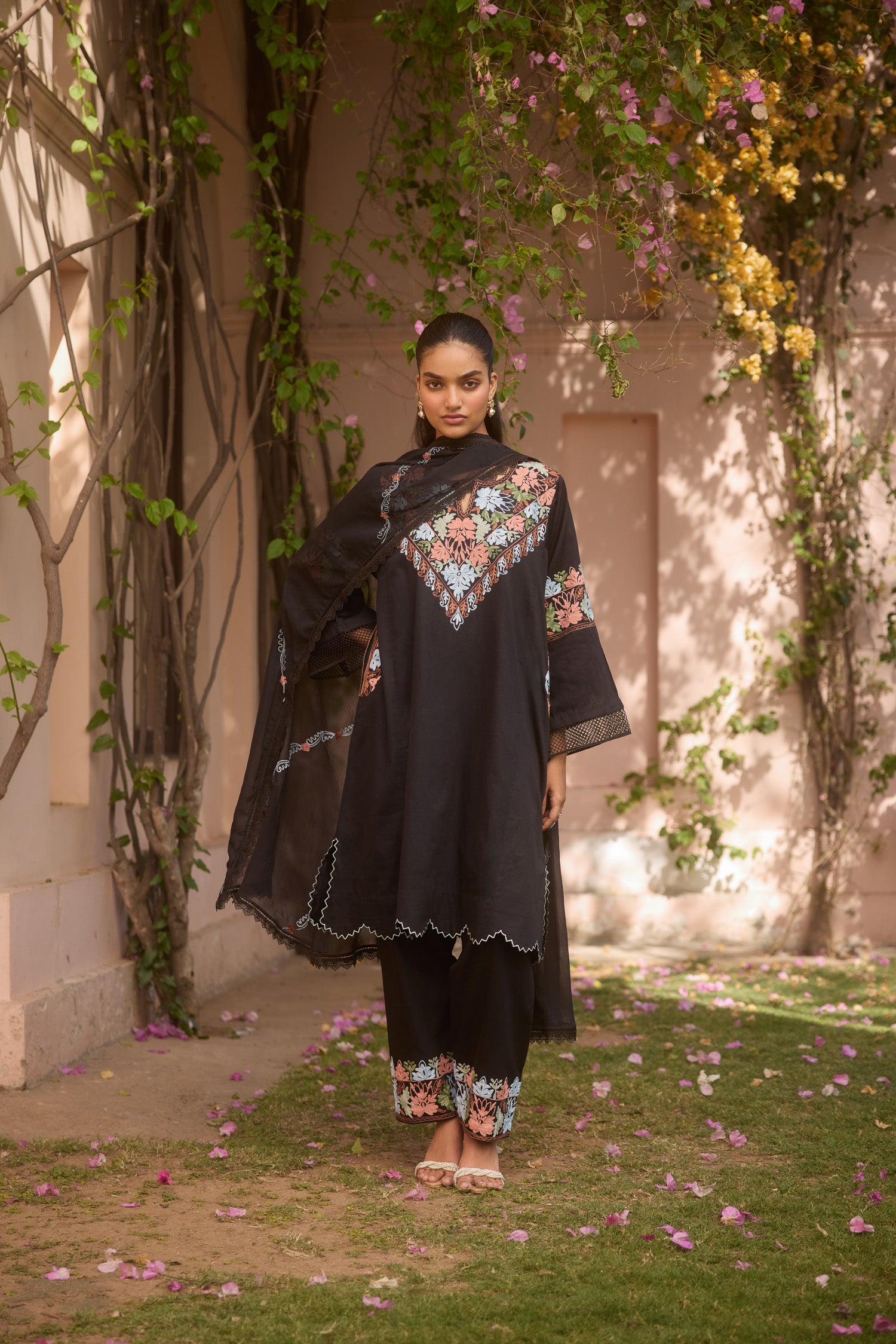 Black Amber Cotton Aari Kalidaar Pheran Set