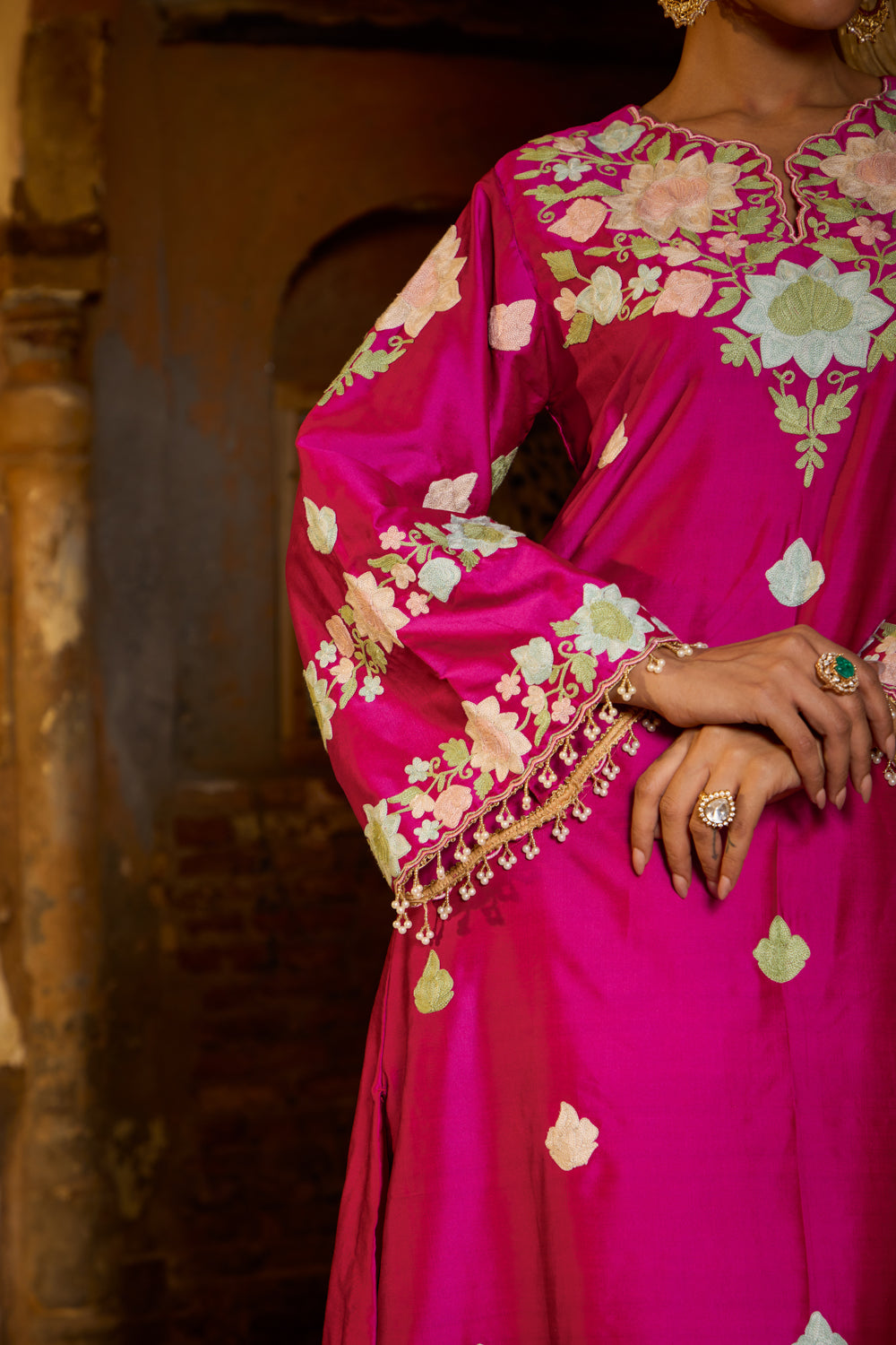 Waheeda Rani Pink Silk Kurta Set With Brocade Pants