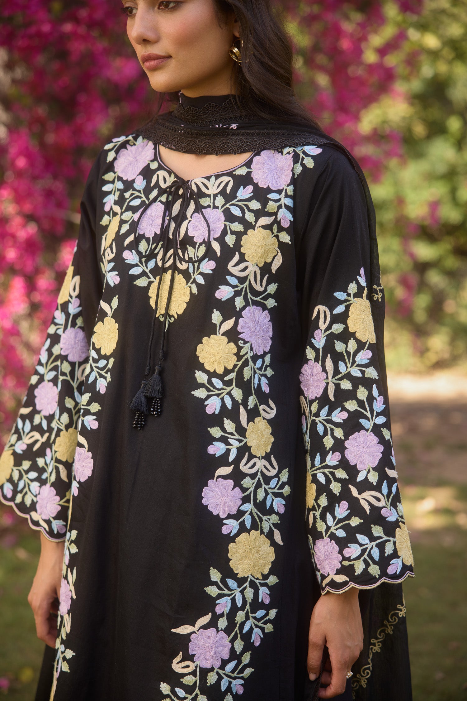 embroidered pheran for women