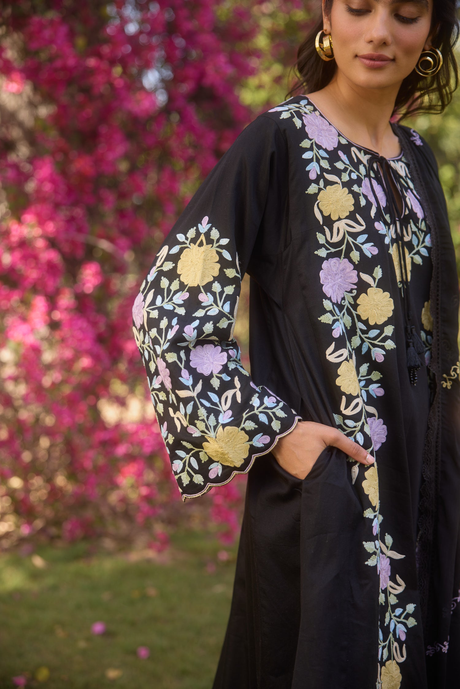 Black Bloom Cotton Aari Pheran Set