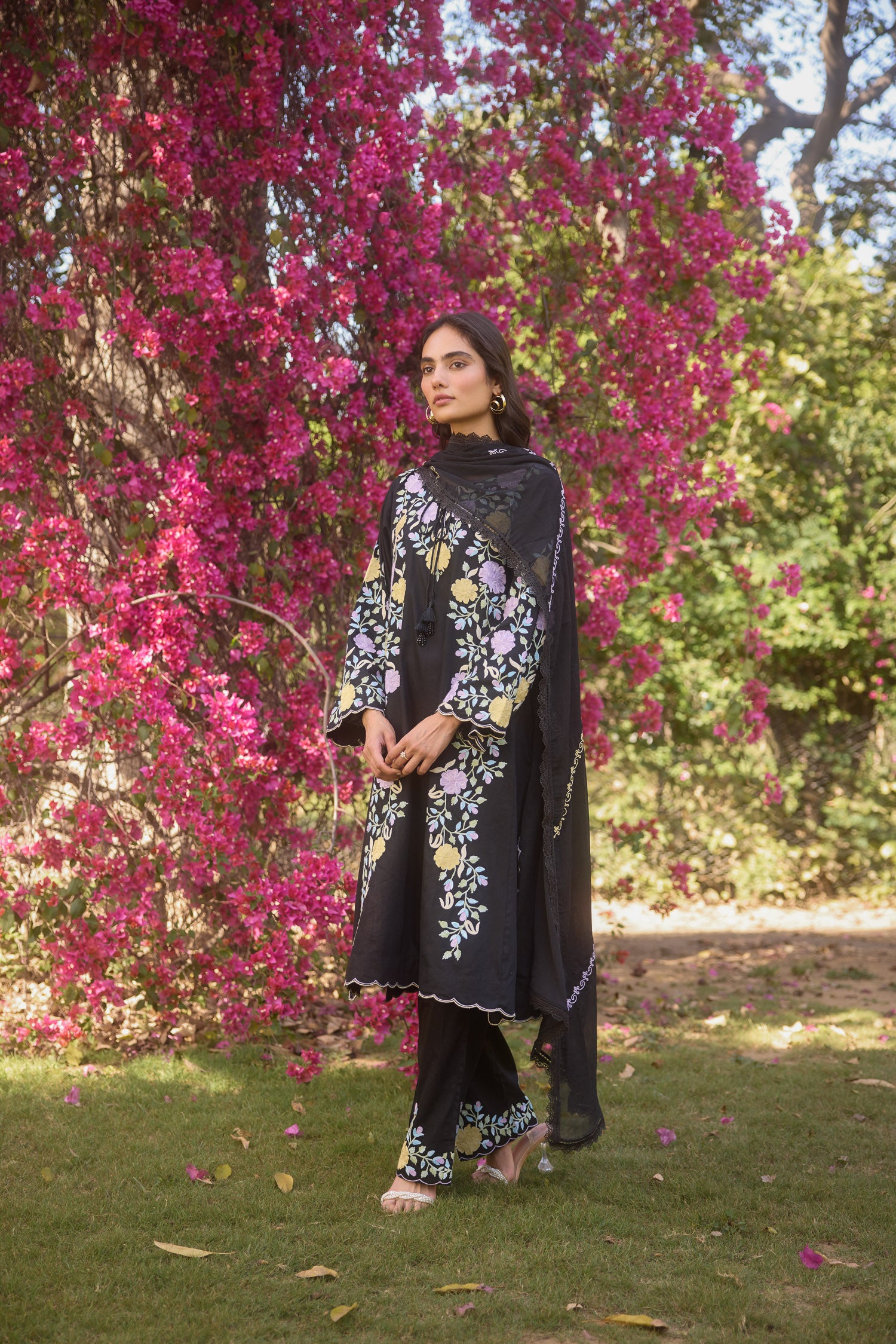 Black Bloom Cotton Aari Pheran Set