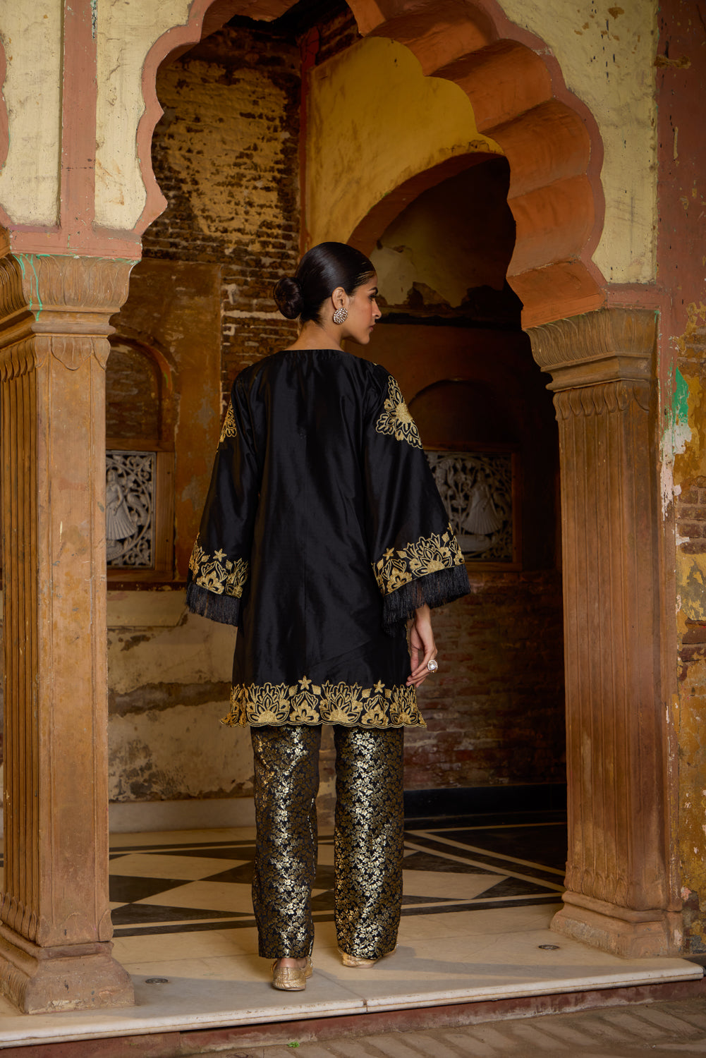 Rehana Black & Gold Silk Kurta Set With Straight Brocade Pants