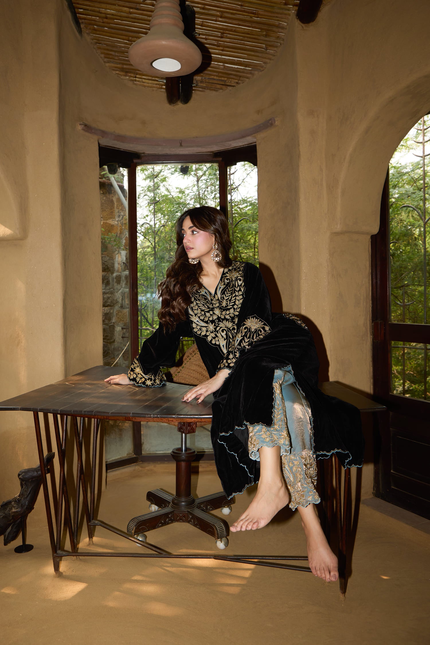 Black Velvet Tilla Embroidered Pheran Set With Ice Blue Tissue Pants & Ice blue Tissue Embroidered Dupatta