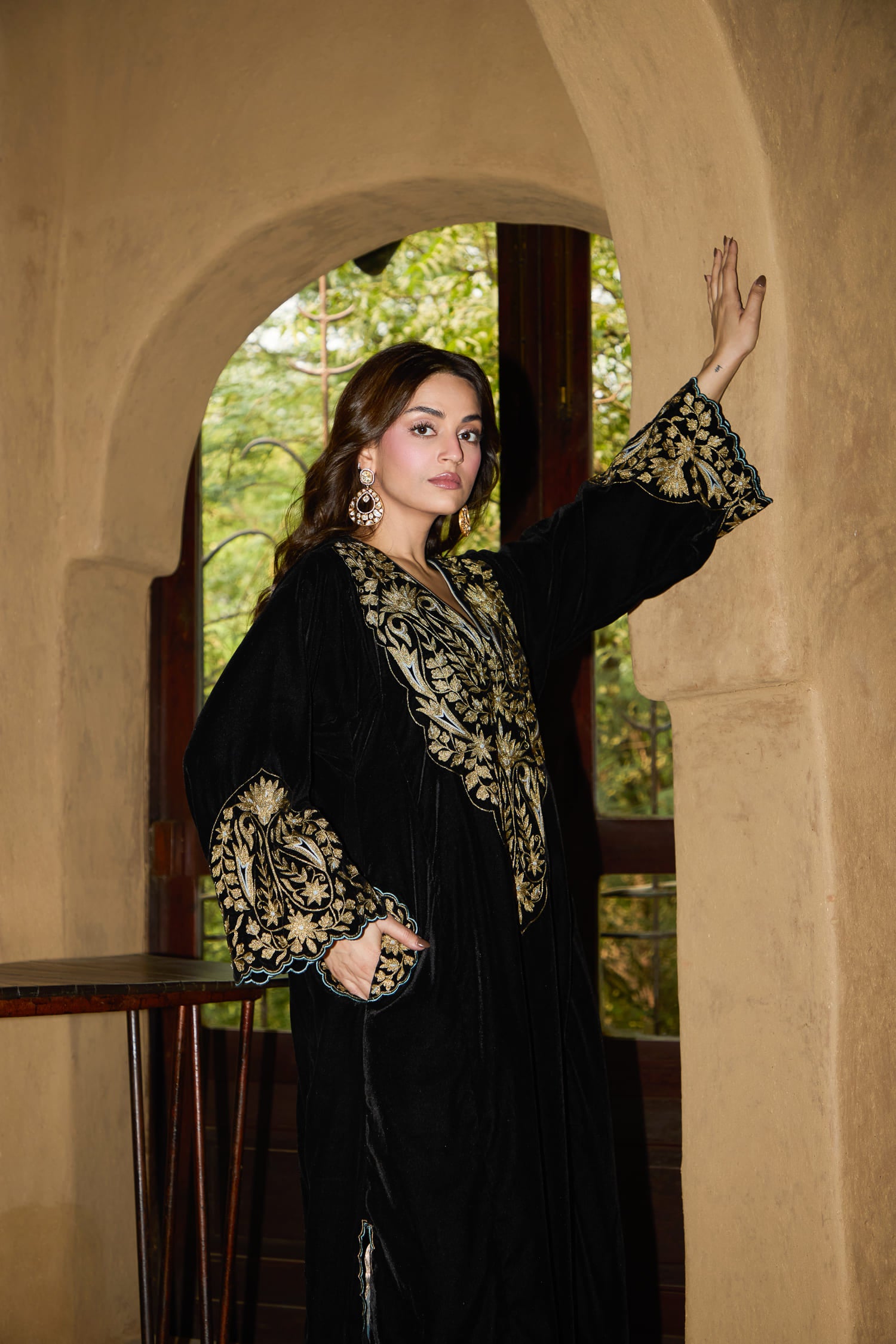 Black Velvet Tilla Embroidered Pheran Set With Ice Blue Tissue Pants & Ice blue Tissue Embroidered Dupatta