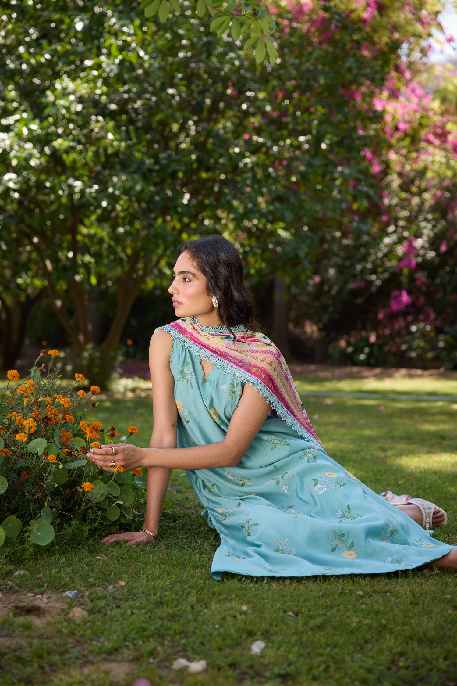 Breeze Sleeveless Cotton Aari Kurta Set with Straight Pants