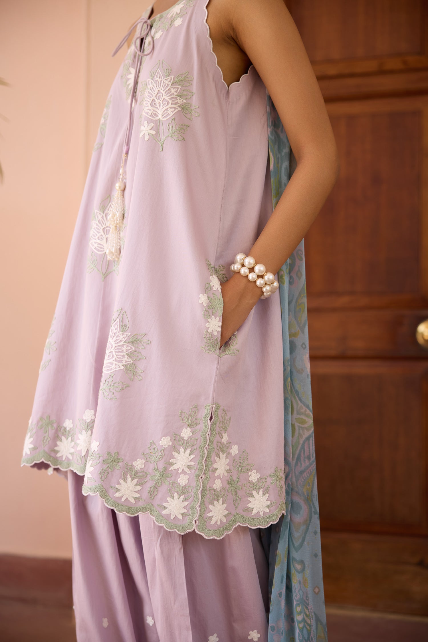 Lavender Wisp Sleeveless Aari Cotton Short Kurta Set with Farshi Salwar