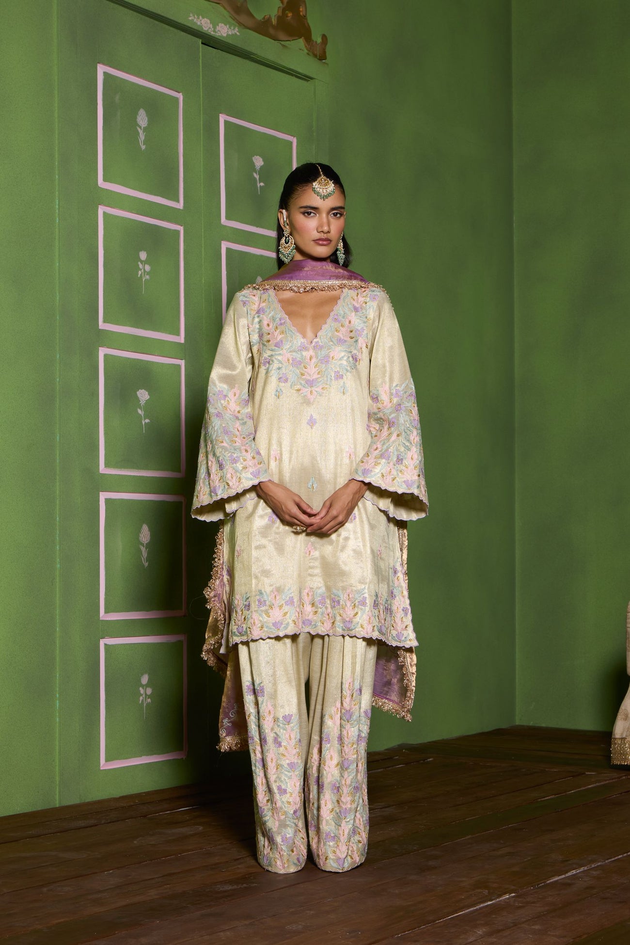 Farshi Salwar Suit, Kashmiri Farshi Salwar Suits & Kurta Sets | Koshur