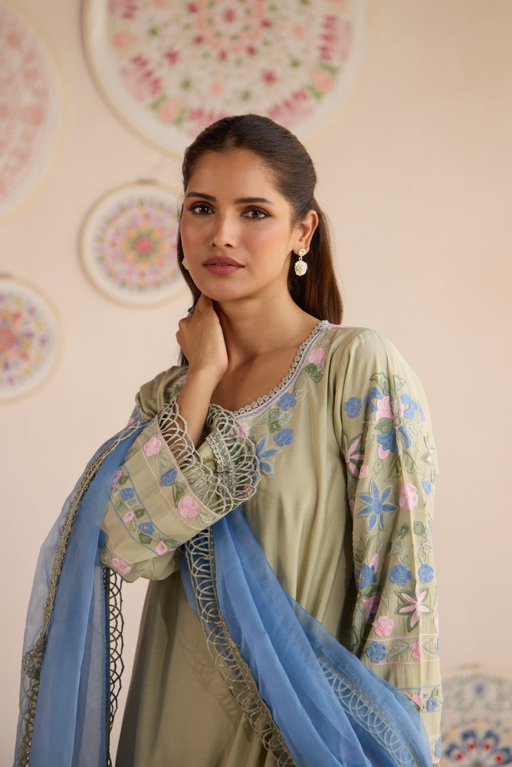 Nazaakat Green Cotton Aari Kurta Set with Organza Dupatta & Wide Pants