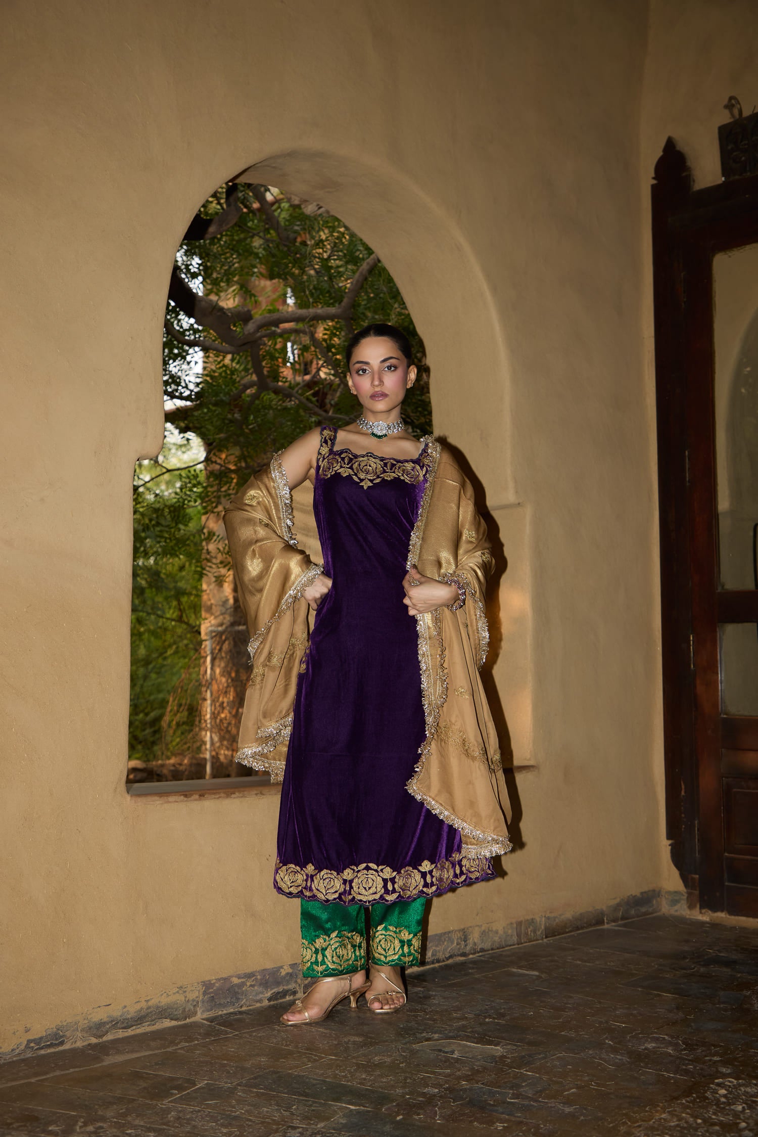 Purple Velvet Tilla Embroidered Sleeveless Kurta Set With Green Tissue Cigarette Pants & Gold Tissue Embroidered Dupatta