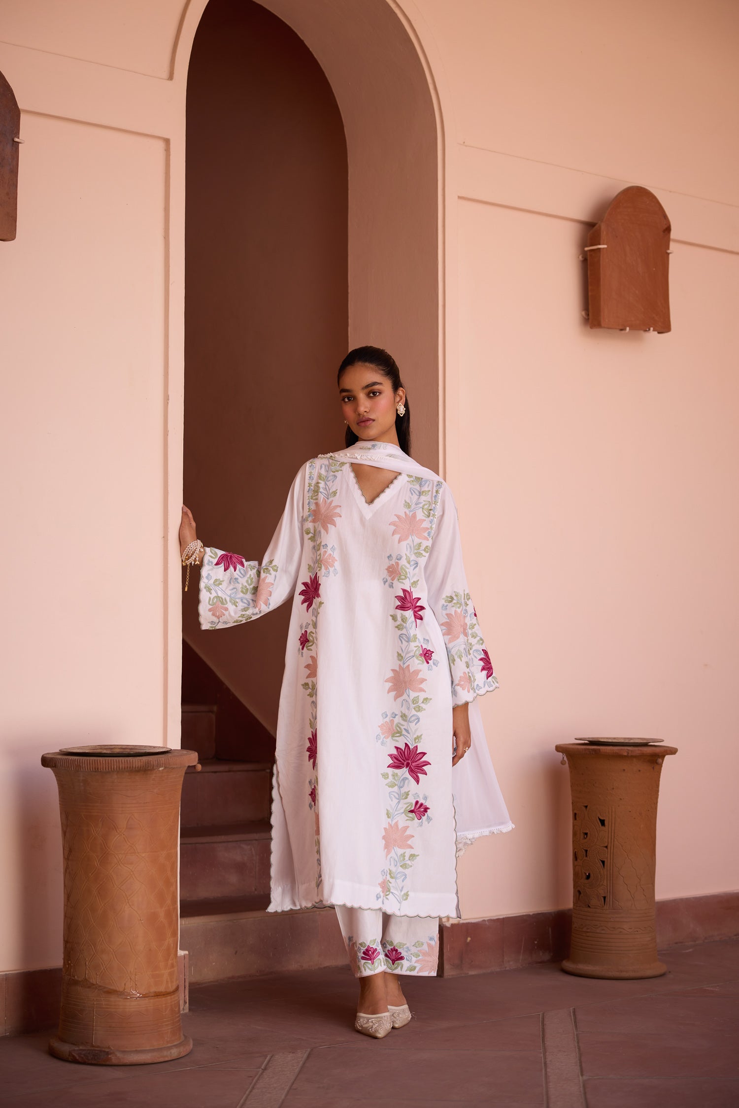 White Rosette Cotton Aari Pheran Set with Salwar Pants