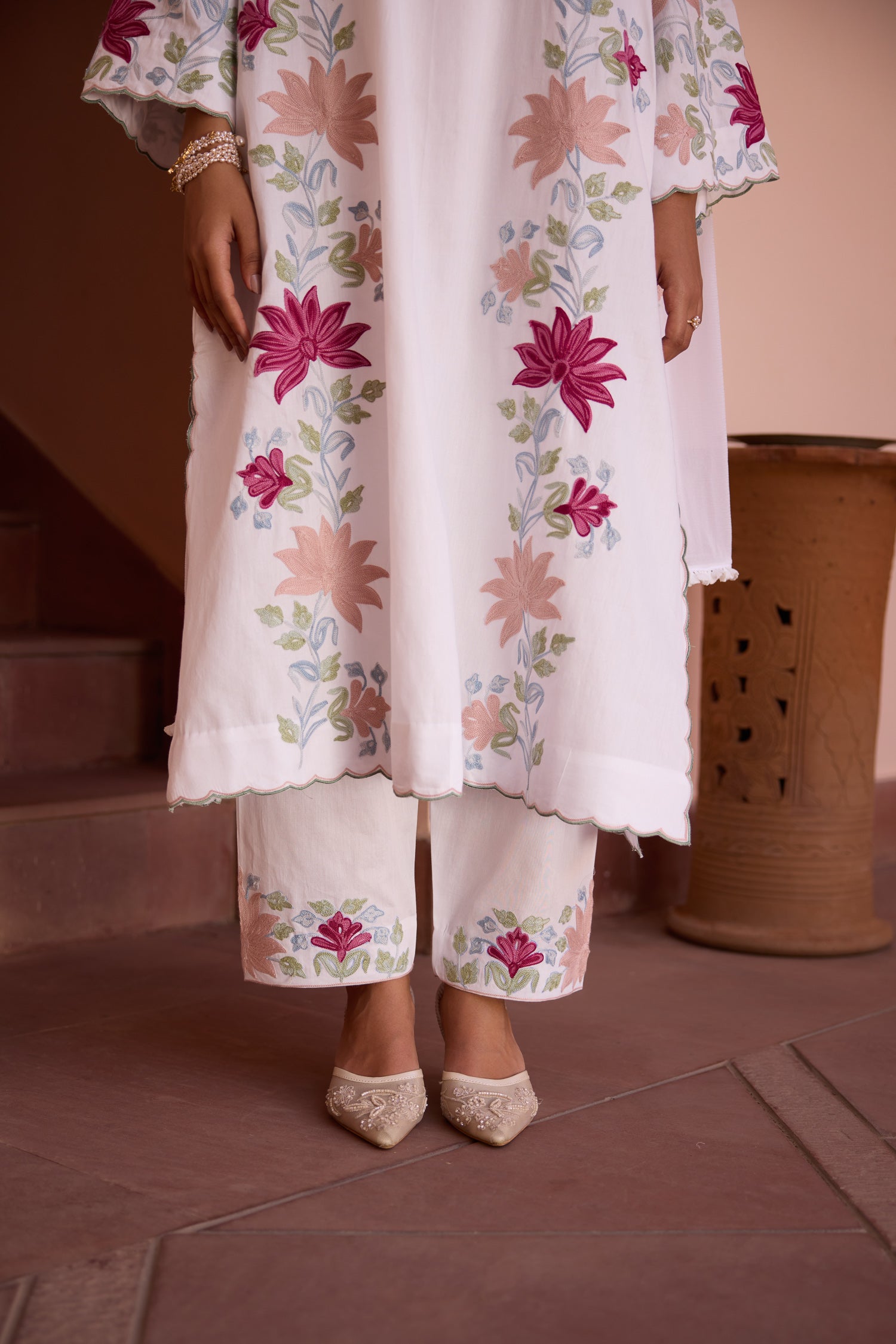 White Rosette Cotton Aari Pheran Set with Salwar Pants