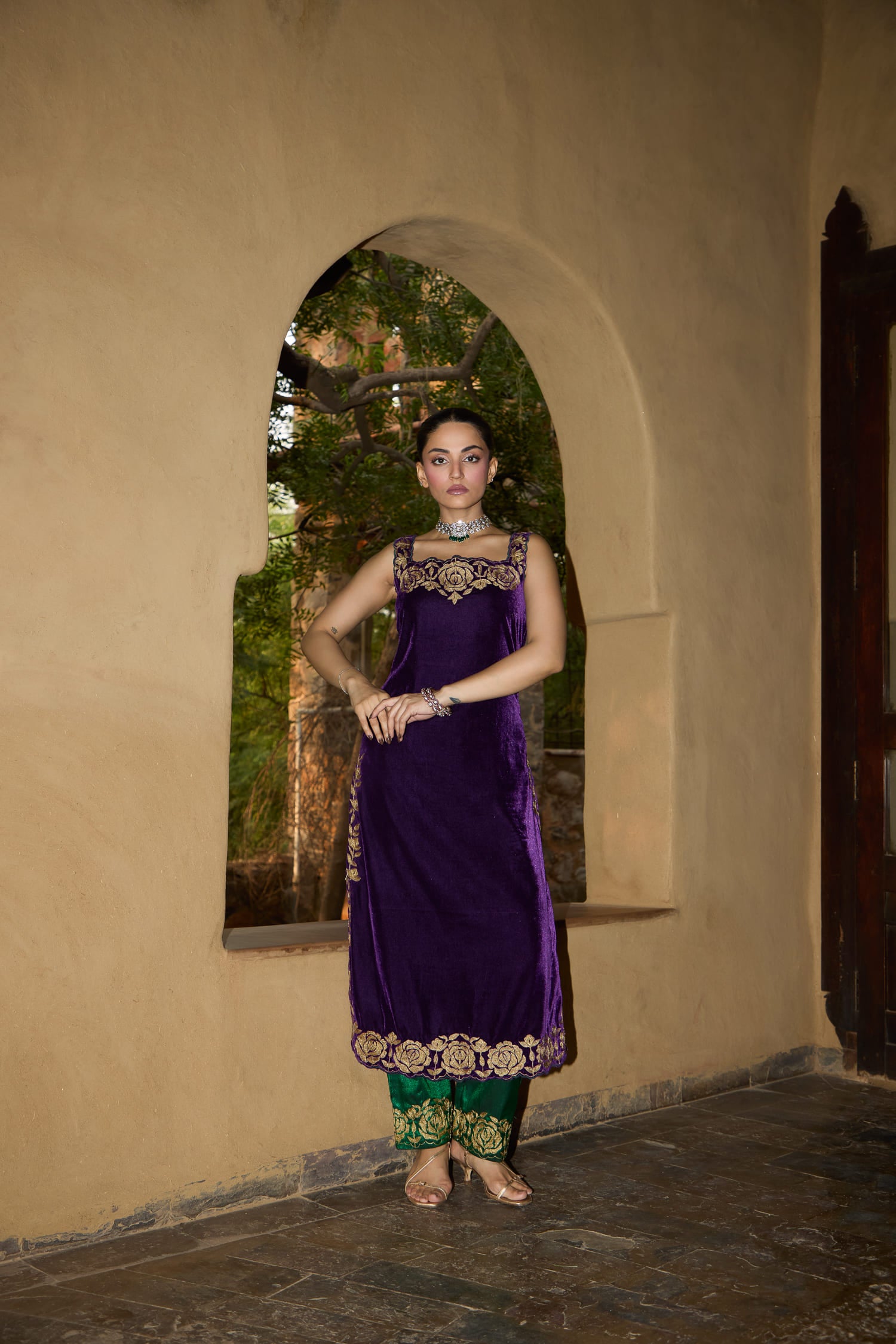 Purple Velvet Tilla Embroidered Sleeveless Kurta Set With Green Tissue Cigarette Pants & Gold Tissue Embroidered Dupatta