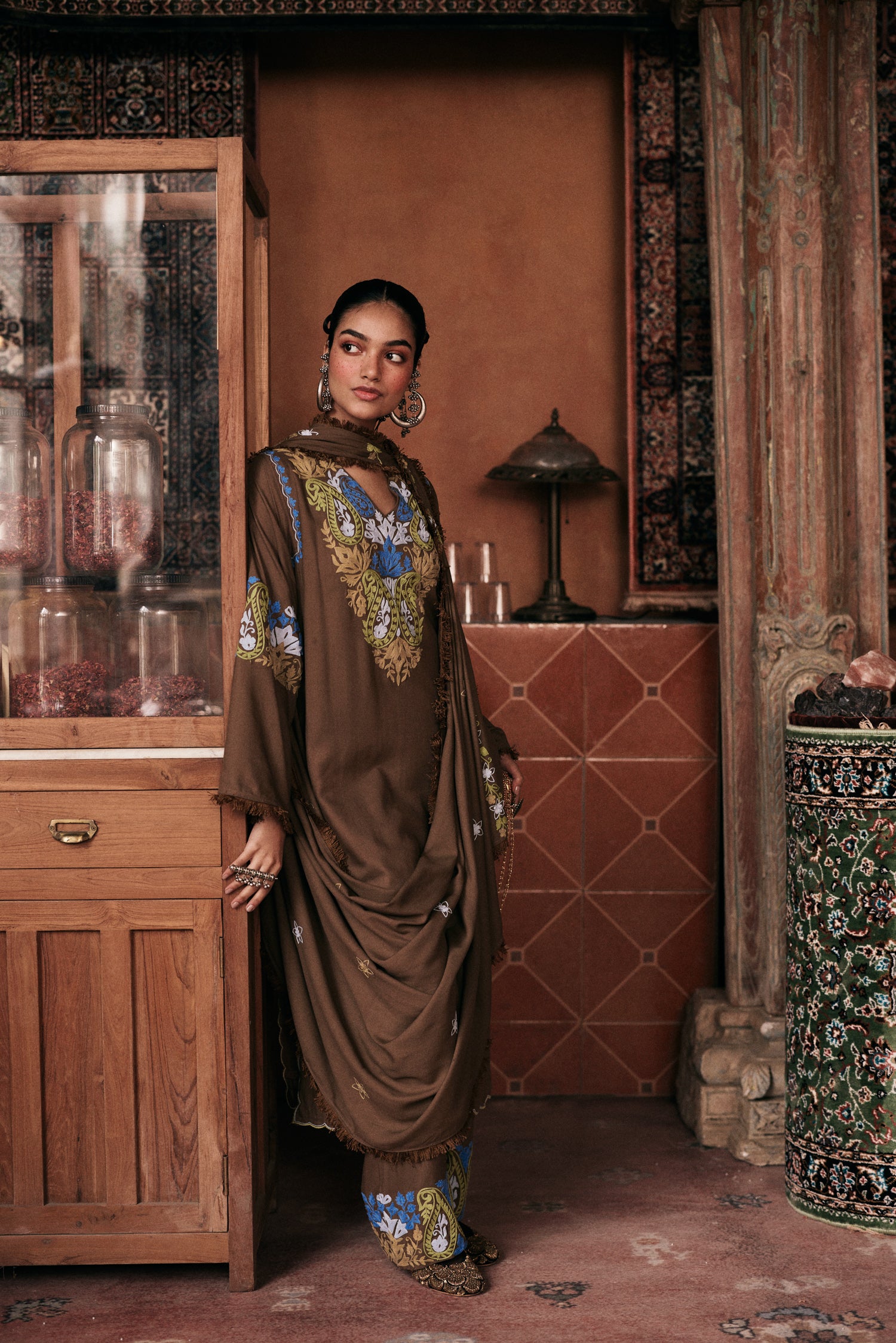 ⁠⁠Brown Wool Aari Embroidered Kalidaar Pheran Set with Salwar Pants & Embroidered Woollen Stole