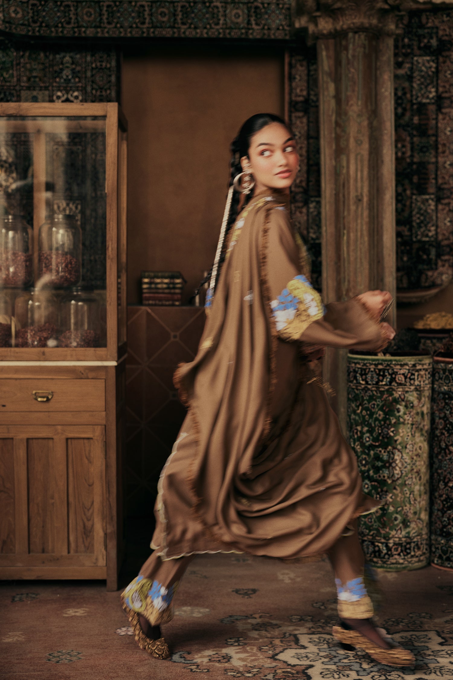 ⁠⁠Brown Wool Aari Embroidered Kalidaar Pheran Set with Salwar Pants & Embroidered Woollen Stole