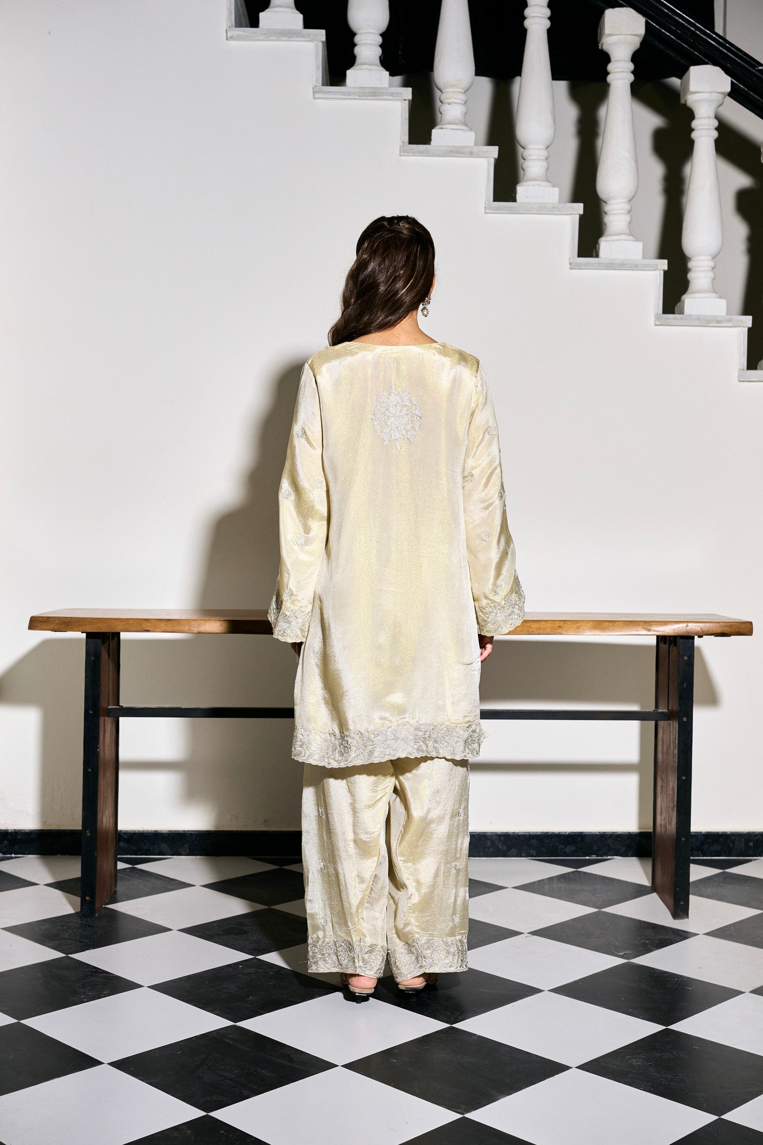 Ivory Tilla Embroidered Pheran Set with Farshi Salwar