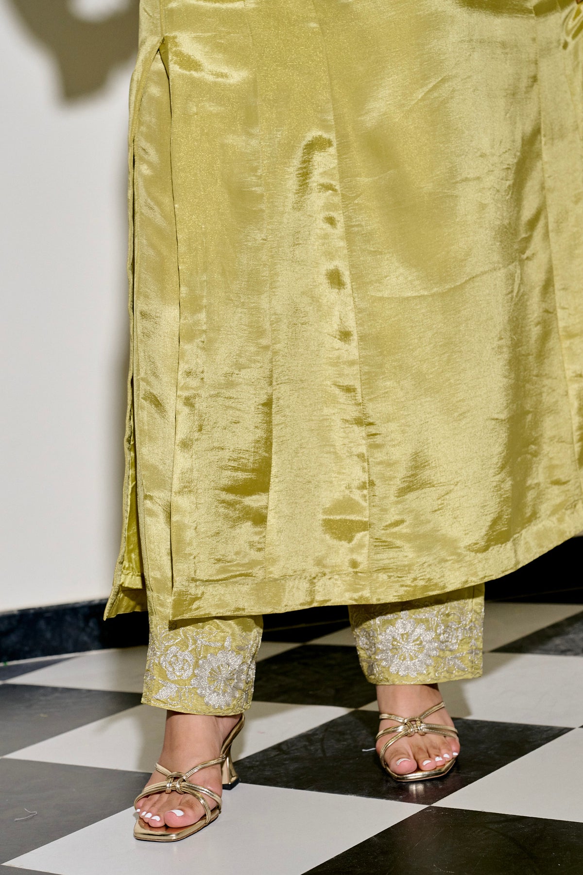 Lime Tissue Tilla Embroidered Kaftaan