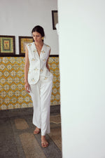 Load image into Gallery viewer, White Linen Waistcoat Set
