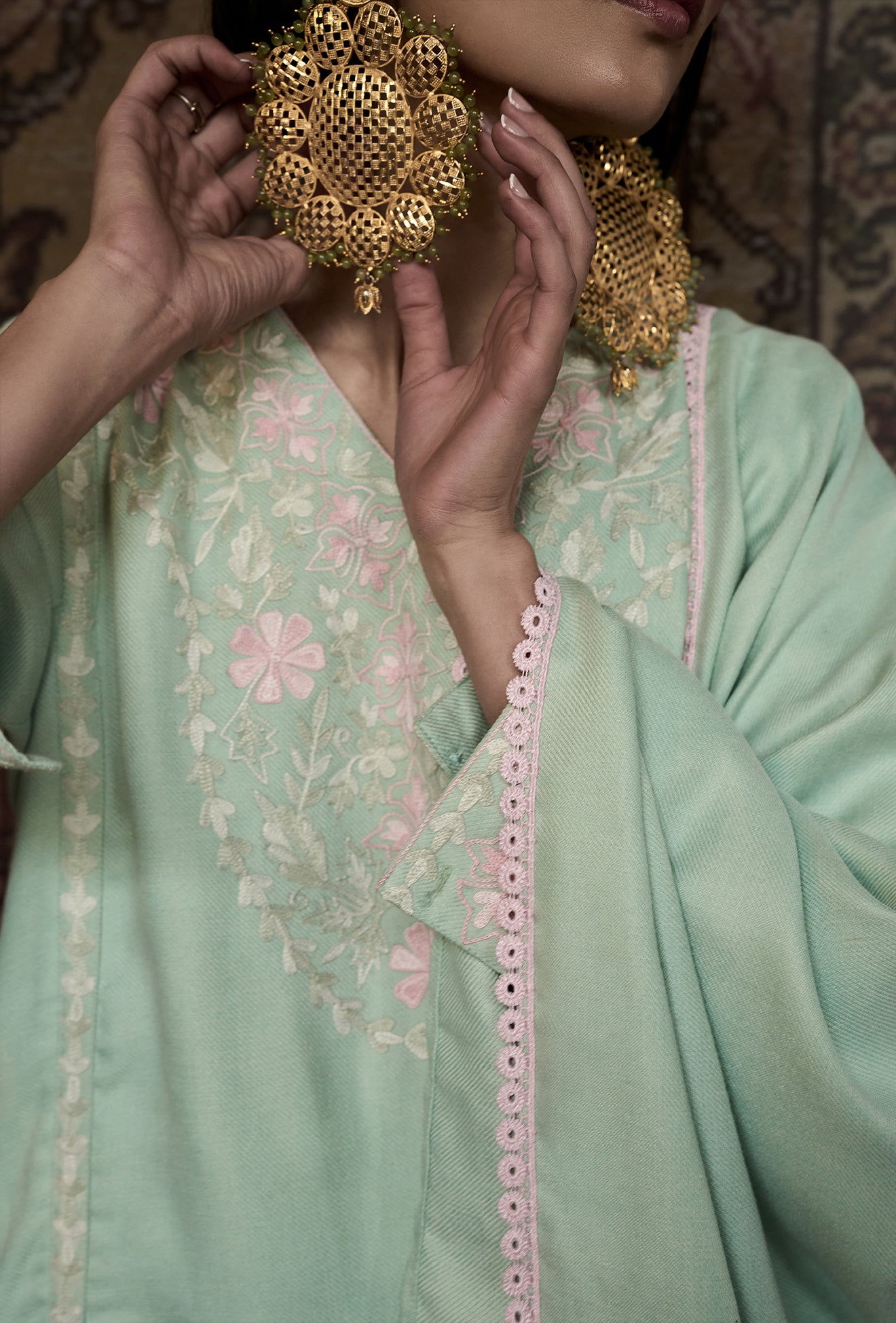 ⁠⁠Mint Green Wool Aari Embroidered Kalidaar Pheran Set with Salwar Pants & Embroidered Stole