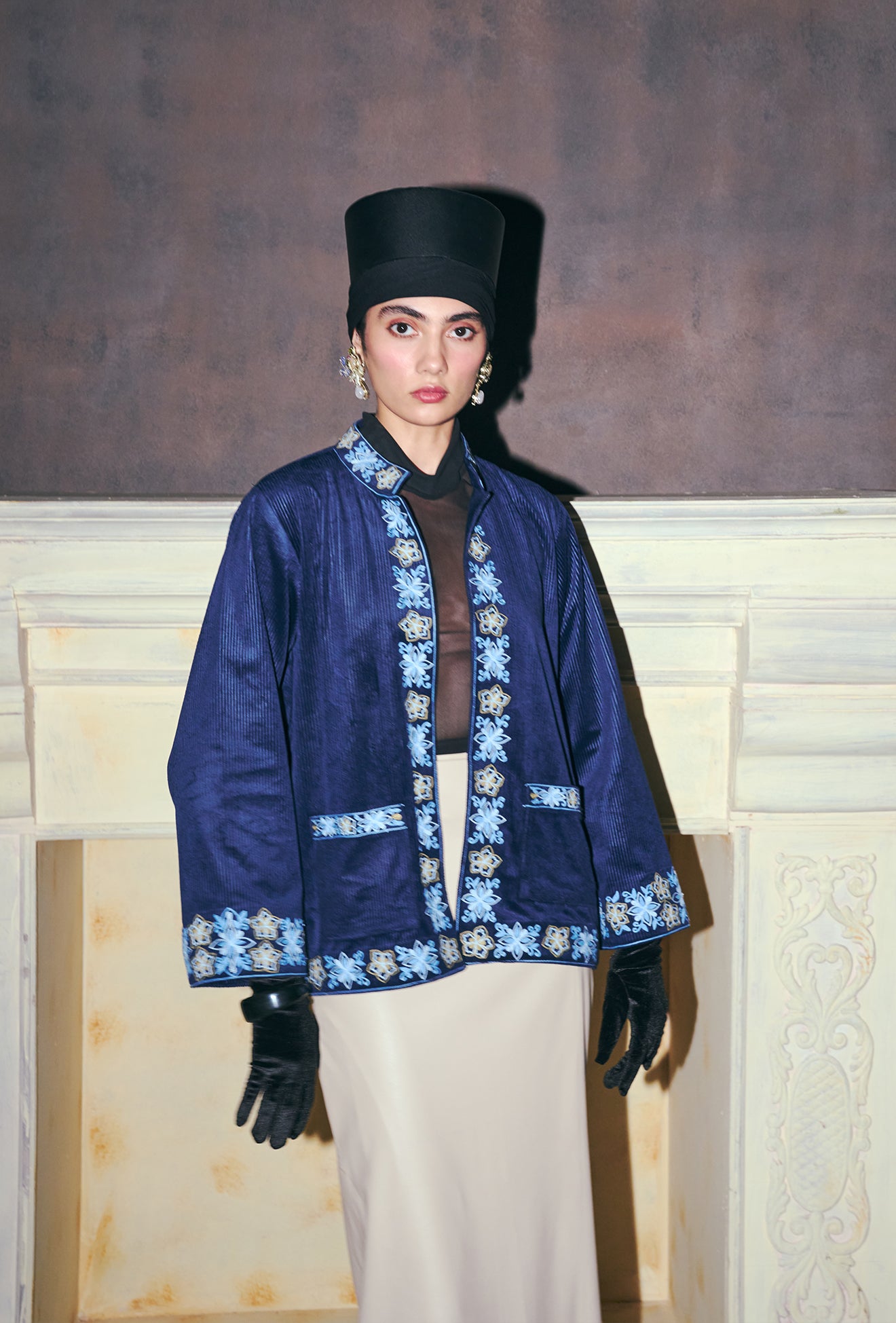 ⁠⁠ Blue Aari Embroidered Velvet Jacket